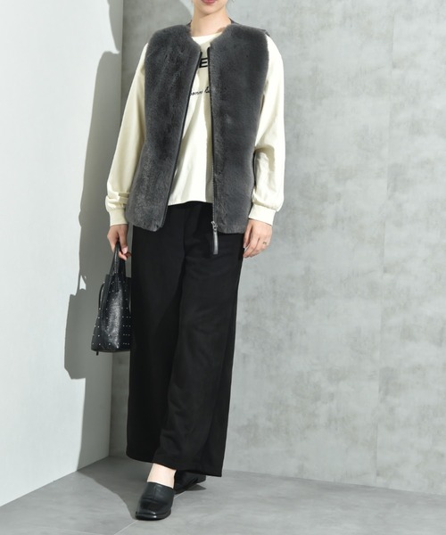 INTERPLANET（インタープラネット）の「エコファー＊ムートンチュニックベスト（ベスト・レディース・ライトグレー/チャコールグレー・FREE）」の19枚目の写真