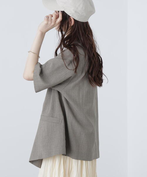 FREE'S MART（フリーズマート）の「◆半袖オーバーサイズジャケット（テーラードジャケット・レディース・ブラウン/グレー・SMALL/MEDIUM）」の19枚目の写真