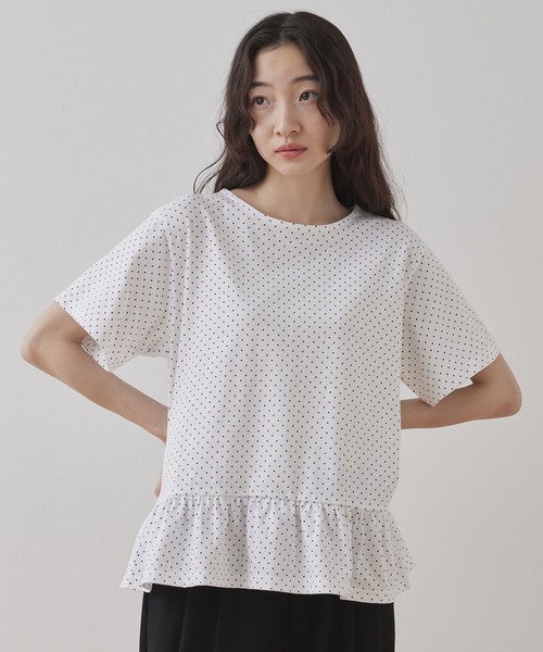 Unblend(アンブレンド)の「【Unblend】裾フリル ドット柄 ハーフスリーブTシャツ(Tシャツ/カットソー・レディース・ブラック/ホワイト・FREE)」の1枚目の写真