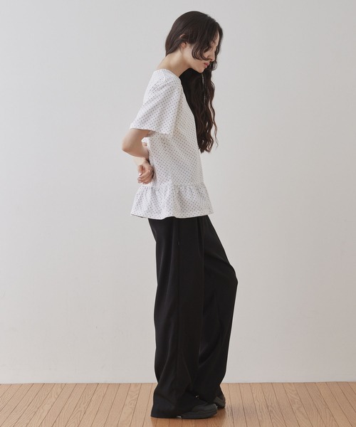 Hillda ドット柄フリル付き黒半袖Tシャツ HILLDA ブラック ドット柄 Tシャツ - メルカリ