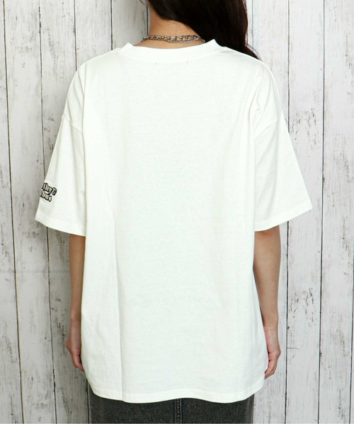 GORGE(ゴージ)の「《デニムロゴ×花刺繍》レディース 半袖Tシャツ ビッグシルエット ゆるT 春夏秋(Tシャツ/カットソー・レディース・ボルドー/スミクロ/オフホワイト・F)」の13枚目の写真
