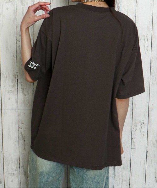 GORGE(ゴージ)の「《デニムロゴ×花刺繍》レディース 半袖Tシャツ ビッグシルエット ゆるT 春夏秋(Tシャツ/カットソー・レディース・ボルドー/スミクロ/オフホワイト・F)」の5枚目の写真