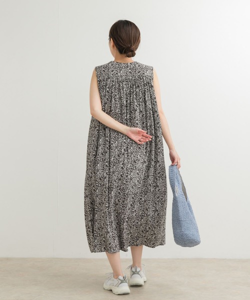 [宅送] セール】小花柄ノースリーブワンピース（ワンピース）｜URBAN ワンピース
