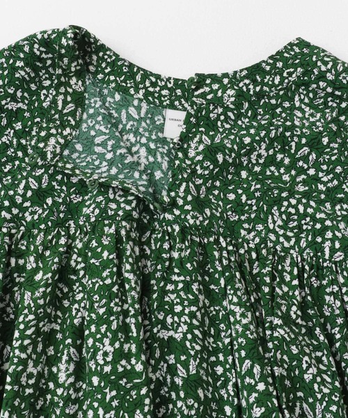 URBAN RESEARCH DOORS(アーバンリサーチドアーズ)の「小花柄ノースリーブワンピース(ワンピース・レディース・ブラック/グリーン・MEDIUM)」の22枚目の写真