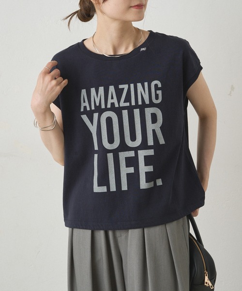 PUAL CE CIN(ピュアルセシン)の「ショート丈ロゴプリントTシャツ(Tシャツ/カットソー・レディース・オフホワイト/ネイビー・FREE)」の1枚目の写真