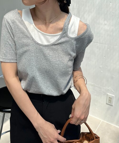 CAPRICIEUX LE'MAGE(カプリシューレマージュ)の「【1枚で着映え】レイヤードアシメネックTシャツ(Tシャツ/カットソー・レディース・グレー/ベージュ/ブラック・FREE)」の16枚目の写真