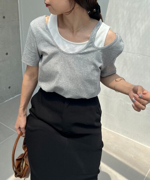 CAPRICIEUX LE'MAGE(カプリシューレマージュ)の「【1枚で着映え】レイヤードアシメネックTシャツ(Tシャツ/カットソー・レディース・グレー/ベージュ/ブラック・FREE)」の19枚目の写真