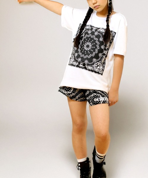 CHEER(チアー)の「ペイズリーバンダナ柄BIGTEE(Tシャツ/カットソー・レディース・ホワイト/ブラック・S/M/L)」の12枚目の写真