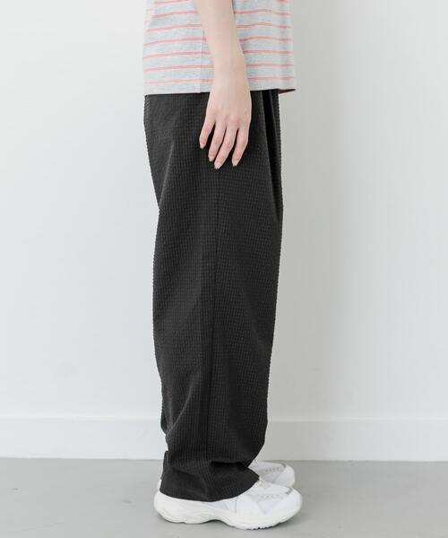 FORK&SPOON(フォークアンドスプーン)の「FORK&SPOON アニヴェンサッカーパンツ(その他パンツ・レディース・ダークブラウン/ブラック・1/2)」の11枚目の写真