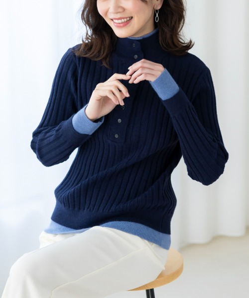 UNDOVE(アンドゥーブ)の「UNDOVE 多ボタン使い配色ニットプルオーバー (重ね着冬/ケーブルニット/セーター/UV/ストレッチ)(ニット/セーター・レディース・ネイビー/グレー/ブラック・LARGE/MEDIUM/X-LARGE)」の8枚目の写真