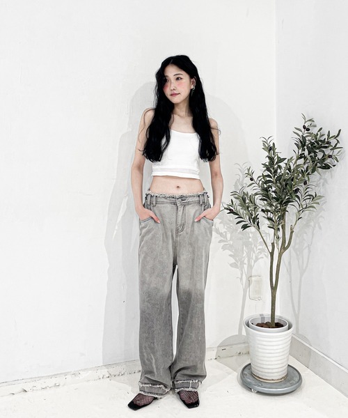 Y/lim（イリム）の「カップ付きクロップド丈配色紐キャミ（キャミソール・レディース・チャコール/ブラウン/オフホワイト・FREE）」の13枚目の写真