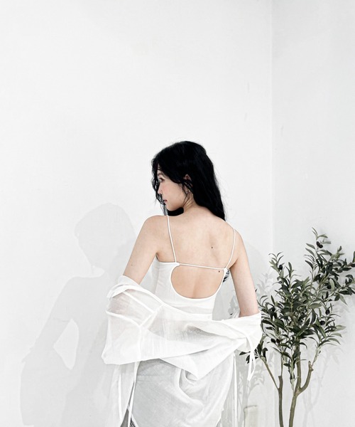 Y/lim（イリム）の「カップ付きクロップド丈配色紐キャミ（キャミソール・レディース・チャコール/ブラウン/オフホワイト・FREE）」の7枚目の写真