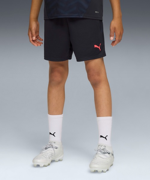 PUMA(プーマ)の「PUMA プーマ キッズ サッカー INDIVIDUALCUP トレーニング ショーツ 120-160cm(その他パンツ・キッズ・ブラック×ブルー/ブラック系その他2・120/140/160/150/130)」の2枚目の写真