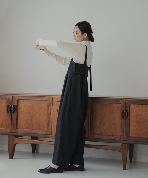 hellam(へラム)の「2wayビスチェキャミサロペット(サロペット/オーバーオール・レディース・チャコール/ブラウン/ブラック・FREE)」の20枚目の写真