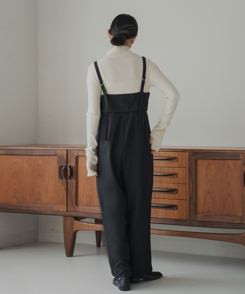 hellam(へラム)の「2wayビスチェキャミサロペット(サロペット/オーバーオール・レディース・チャコール/ブラウン/ブラック・FREE)」の21枚目の写真