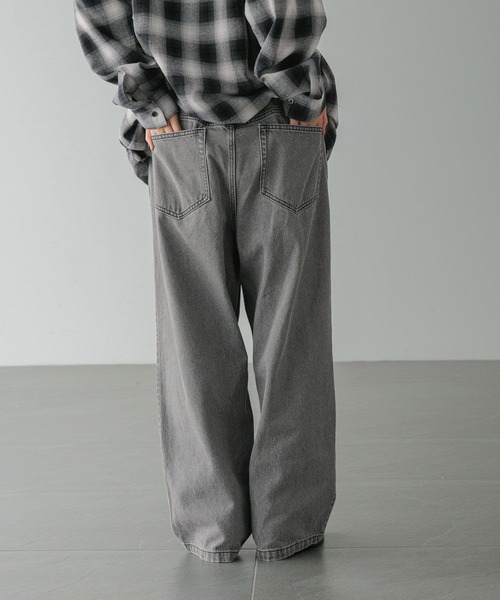 LOWRYS FARM（ローリーズファーム）の「【LFM(U)】デニムタックワイドパンツ　 571356（デニムパンツ・メンズ・ブルー/ブラック・MEDIUM/LARGE）」の18枚目の写真