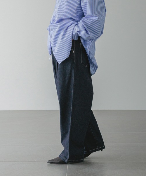 LOWRYS FARM（ローリーズファーム）の「【LFM(U)】デニムタックワイドパンツ　 571356（デニムパンツ・メンズ・ブルー/ブラック・MEDIUM/LARGE）」の22枚目の写真