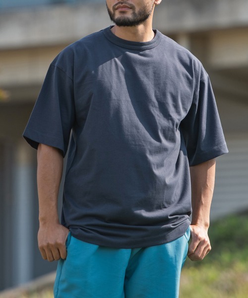 Champion(チャンピオン)の「ヘビーオンスChampion Plating Cool & Sweat Protect(Tシャツ/カットソー・メンズ・オフホワイト/ブラック/チャコール・LARGE/MEDIUM)」の1枚目の写真