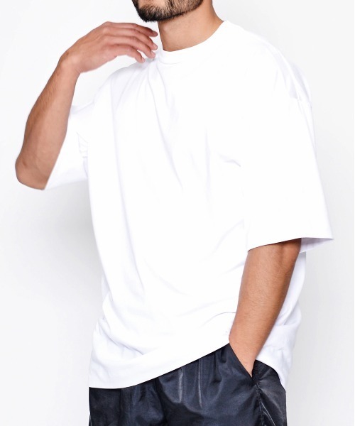 Champion(チャンピオン)の「ヘビーオンスChampion Plating Cool & Sweat Protect(Tシャツ/カットソー・メンズ・オフホワイト/ブラック/チャコール・LARGE/MEDIUM)」の11枚目の写真