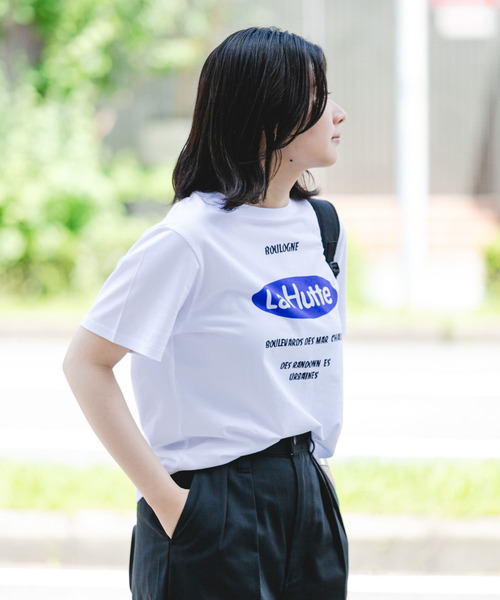 EKAL（エカル）の「『別注』La Hutte×EKAL　ロゴデザインTシャツ（Tシャツ/カットソー・レディース・ホワイト/ブラウン・ONE）」の7枚目の写真