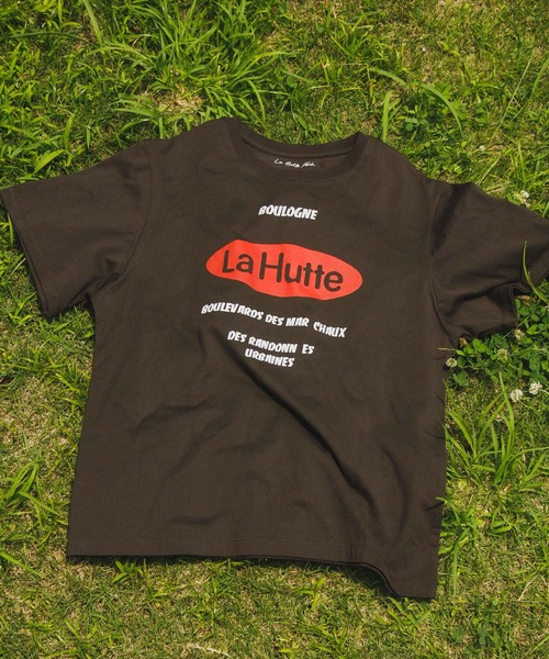 EKAL（エカル）の「『別注』La Hutte×EKAL　ロゴデザインTシャツ（Tシャツ/カットソー・レディース・ホワイト/ブラウン・ONE）」の16枚目の写真