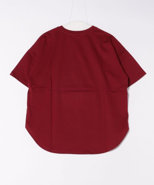 Q(キュー)の「ドライタッチプラントフォトT(Tシャツ/カットソー・レディース・ホワイト/バーガンディー・MEDIUM)」の4枚目の写真