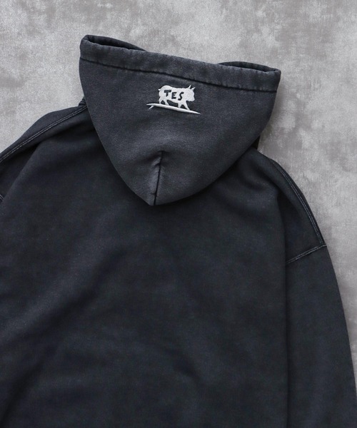 The Endless Summer(エンドレスサマー)の「TES LOCAL CREW PIGMENT BIG SWEAT PARKA / スウェットパーカー(パーカー・メンズ・ブラック/グリーン/ネイビー/サックスブルー・SMALL/MEDIUM/LARGE/X-LARGE)」の8枚目の写真