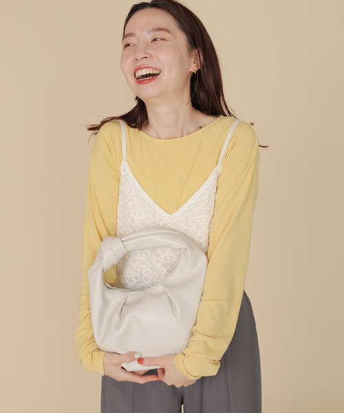 LEPSIM（レプシィム）の「結びレザーバッグ　204453（ハンドバッグ・レディース・ブラック/アイボリー・ONE SIZE）」の3枚目の写真