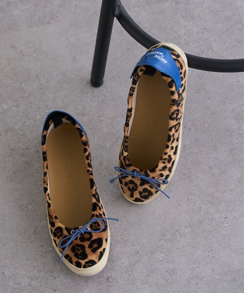 BEARDSLEY(ビアズリー)の「《HIDN ANDER》AMYバレエシューズ(パンプス・レディース・ブラウン/ホワイト・36/37/38/39/35)」の1枚目の写真