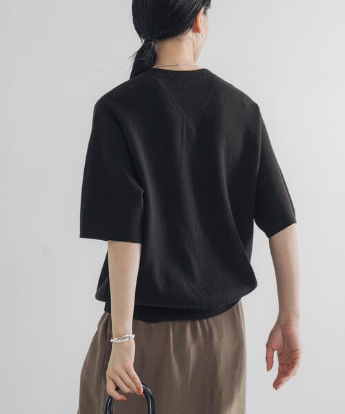 URBAN RESEARCH(アーバンリサーチ)の「コットンカシミヤハーフスリーブニット(ニット/セーター・レディース・オフホワイト/グレー/ブラック・FREE)」の9枚目の写真