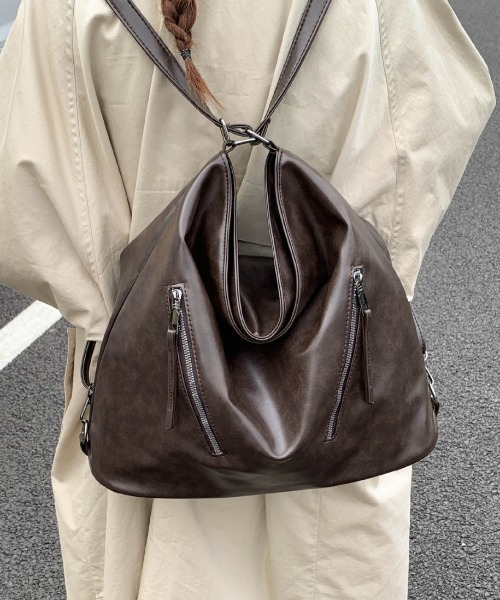 yuue' ( wear )(ユーイ)の「2WAYファスナーショルダーバッグ/リュック/A4サイズ対応(ショルダーバッグ・レディース・ダークブラウン/ブラック・FREE)」の17枚目の写真