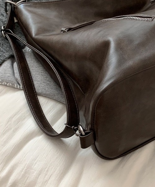 yuue' ( wear )(ユーイ)の「2WAYファスナーショルダーバッグ/リュック/A4サイズ対応(ショルダーバッグ・レディース・ダークブラウン/ブラック・FREE)」の22枚目の写真