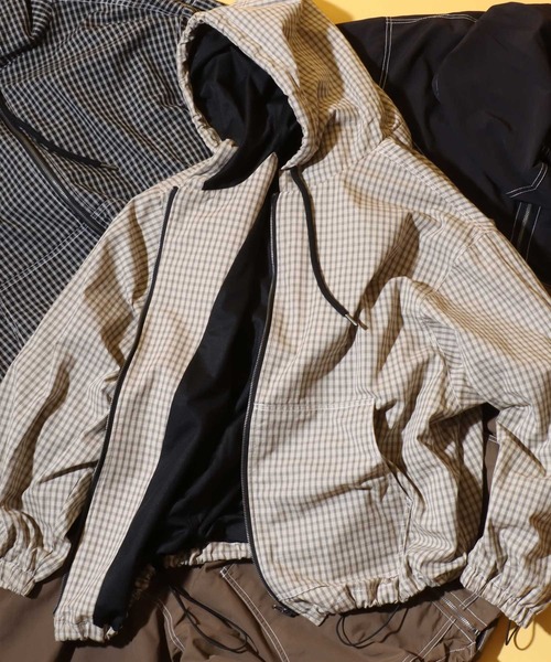 SITRY(シトリー)の「SITRY Nylon & Cotton Hoodie/別注 オーバーサイズ 配色ステッチ 無地 チェック柄 ジップパーカー フーディー ナイロンジャケット ブルゾン(ナイロンジャケット・メンズ・ブラック/ブラウン/ブラック系その他/ベージュ系その他・LL/M/L)」の4枚目の写真