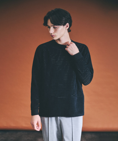 ABAHOUSE(アバハウス)の「アイレットベロア クルーネック長袖Tシャツ(Tシャツ/カットソー・メンズ・アイボリー/ブラック/ライトブラウン・46/48/50)」の3枚目の写真