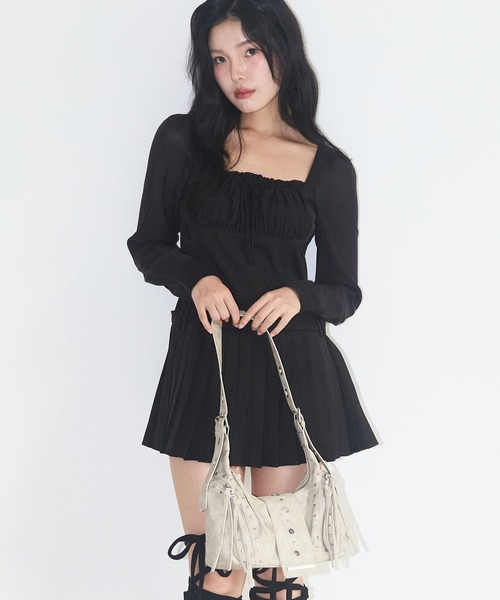 ILLIGO(イリゴ)の「【日本未発売/WEB限定】ILLIGO(イリゴ)/ヴィンテージ アイレット スタッズ ショルダーバッグ/RIFF EYELET SHOULDER BAG(ショルダーバッグ・レディース・ブラック/ベージュ/グレー・FREE)」の12枚目の写真