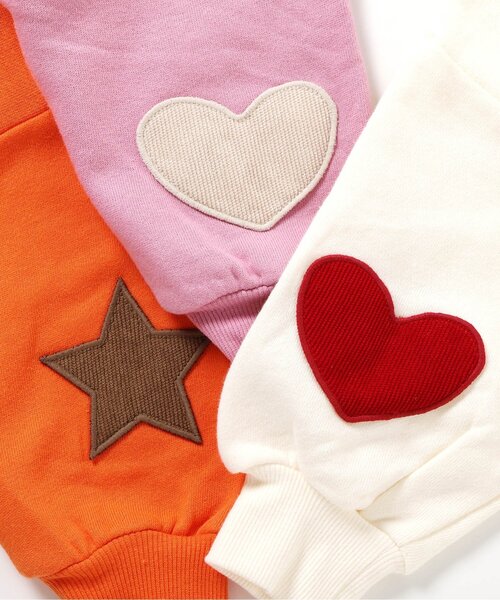 BREEZE(ブリーズ)の「【リンク/ジュニア対応】イロイロパッチトレーナー(スウェット・キッズ・オフホワイト/チャコール/ネイビー/オレンジ/ピンク/レインボー/ライム・80/90/100/110/120/130/140)」の21枚目の写真