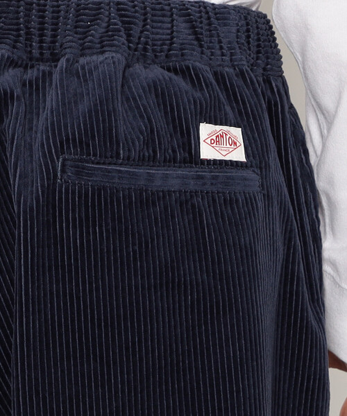 DANTON（ダントン）の「MEN'S CORDUROY STRAIGHT SILHOUETTE EASY PANTS（その他パンツ・メンズ・オリーブ/アイボリー/ブラック/ダークブラウン/ネイビー・40/42/44）」の16枚目の写真