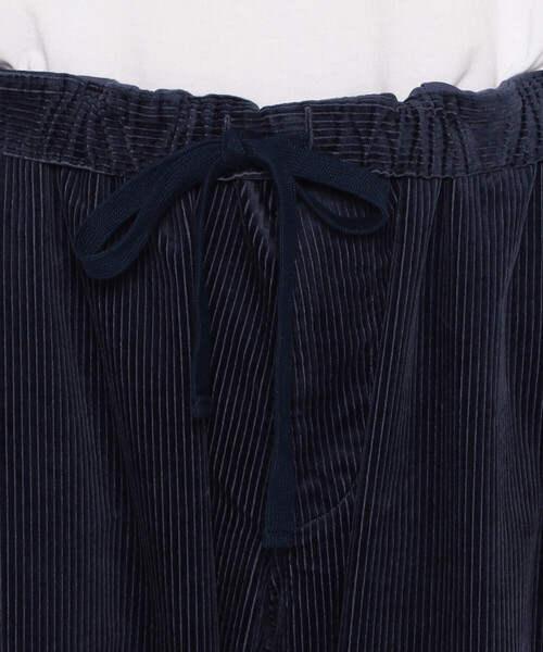DANTON（ダントン）の「MEN'S CORDUROY STRAIGHT SILHOUETTE EASY PANTS（その他パンツ・メンズ・オリーブ/アイボリー/ブラック/ダークブラウン/ネイビー・40/42/44）」の17枚目の写真