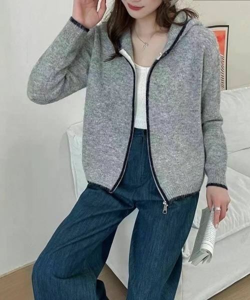 gossip!ロサンゼルス(ゴシップロサンゼルス)の「【Y2Kガーリー】ヴィンテージ配色ジップアップフーディニットカーディガン(ニット/セーター・レディース・ブラウン/グレー・FREE)」の8枚目の写真