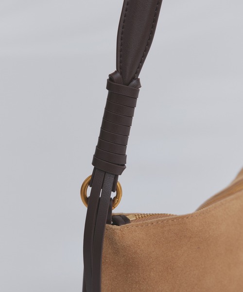 antic rag(アンティックラグ)の「Le Junev Conclu ル ジュヌーヴ コンクル(ショルダーバッグ・レディース・キャメル/ブラウン/ベージュ・FREE)」の5枚目の写真