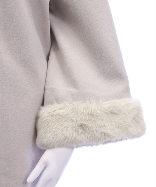 clear（クリア）の「ベルト付きミドルファーコート[大人 フェミニン 上品]≪AW新作≫（その他アウター・レディース・アイボリー/ブラック/グレイッシュベージュ・F）」の17枚目の写真