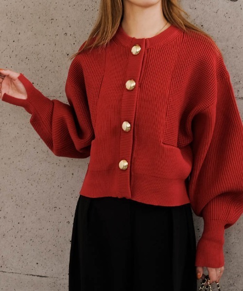 aquagarage（アクアガレージ）の「BIGボタンニットカーディガン（カーディガン/ボレロ・レディース・アイボリー/レッド/チャコール・FREE）」の5枚目の写真