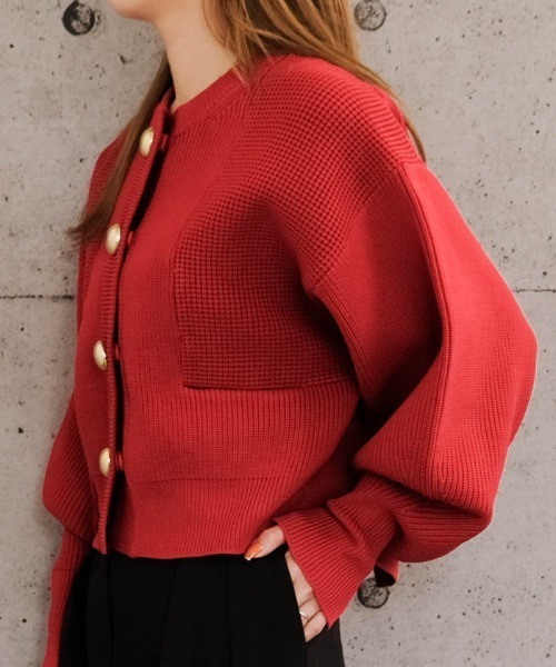 aquagarage（アクアガレージ）の「BIGボタンニットカーディガン（カーディガン/ボレロ・レディース・アイボリー/レッド/チャコール・FREE）」の7枚目の写真