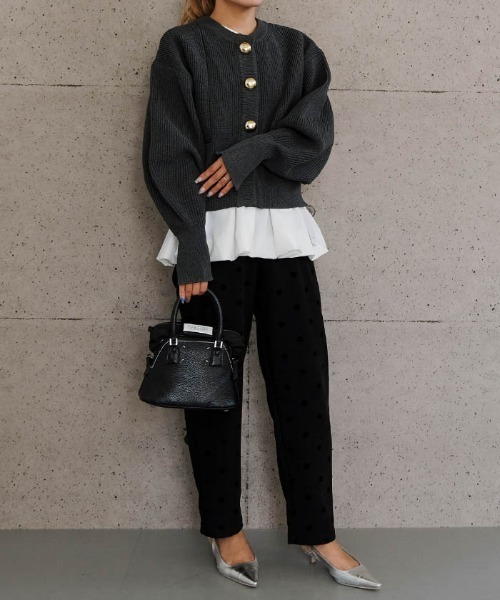 aquagarage（アクアガレージ）の「BIGボタンニットカーディガン（カーディガン/ボレロ・レディース・アイボリー/レッド/チャコール・FREE）」の15枚目の写真