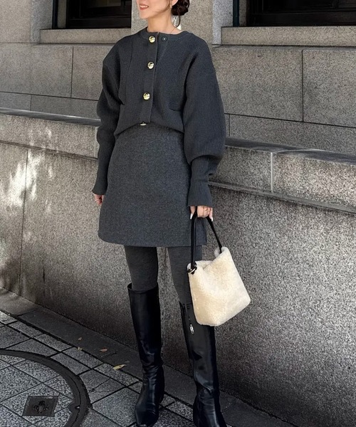 aquagarage（アクアガレージ）の「BIGボタンニットカーディガン（カーディガン/ボレロ・レディース・アイボリー/レッド/チャコール・FREE）」の18枚目の写真