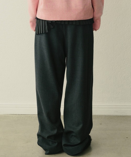 LE CIEL BLEU（ルシェルブルー）の「リラックスウールダブルクロスパンツ / Relaxed Wool Double-Cloth Pants（その他パンツ・レディース・ホワイト/キャメル/チャコールグレー・34/36/38）」の15枚目の写真