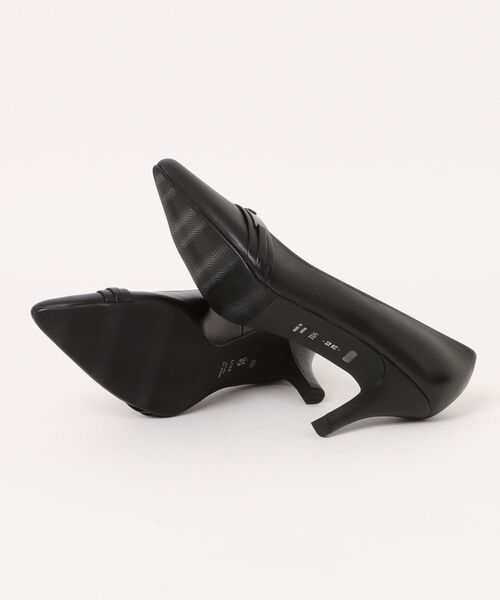 MELMO(メルモ)の「ポインテッドトゥベルテッドパンプス(パンプス・レディース・ブラック/ベージュ・22.5cm/23.5cm/24.5cm/23.0cm/24.0cm)」の4枚目の写真