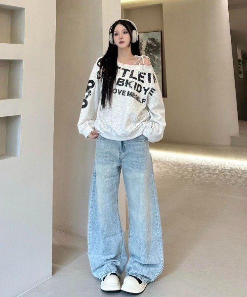lilful(リルフル)の「オフショル ショルダーリボン ヴィンテージレタリングロゴプリントスウェット(Tシャツ/カットソー・レディース・ライトグレー/ネイビー・M/L)」の17枚目の写真