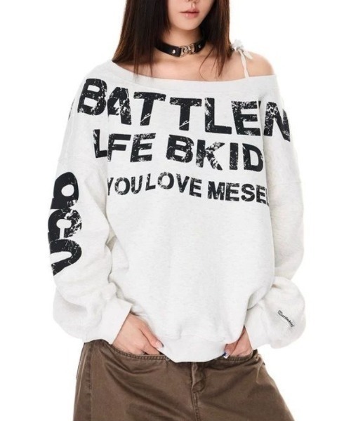 lilful(リルフル)の「オフショル ショルダーリボン ヴィンテージレタリングロゴプリントスウェット(Tシャツ/カットソー・レディース・ライトグレー/ネイビー・M/L)」の8枚目の写真