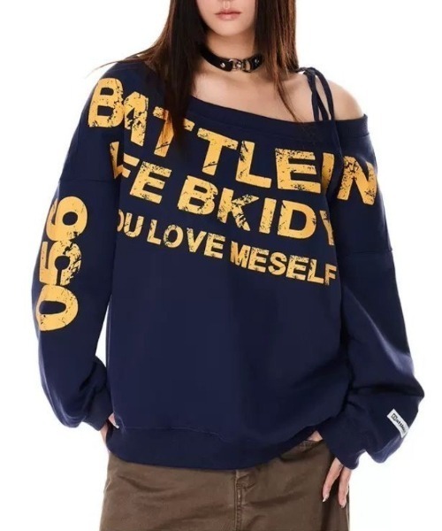 lilful(リルフル)の「オフショル ショルダーリボン ヴィンテージレタリングロゴプリントスウェット(Tシャツ/カットソー・レディース・ライトグレー/ネイビー・M/L)」の11枚目の写真